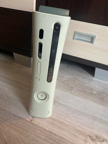 XBOX 360 - 4