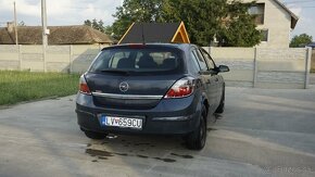 Opel Astra 1.4 2009 - 4