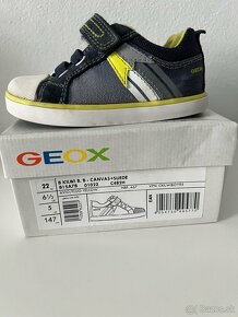 GEOX,TIMMI HILFIGER,WANDA,H&M - 4