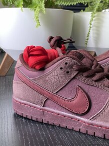 NIKE SB CITY OF LOVE - 4