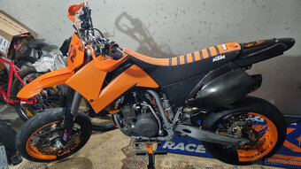 KTM SMC 625 Supermoto okruhovka - 4