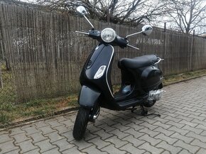 Piaggio Vespa LX 125 rok 2007 - 4