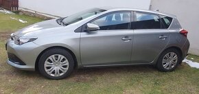 Toyota Auris 1.6 - 4