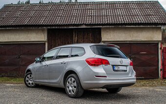 Opel Astra ST 1.7CDTi ECOTEC 81kW M6 - 4