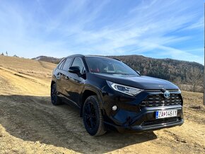 Predám Toyota RAV4 Hybrid AWD Black edition - 4