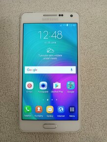 Samsung Galaxy A5 biely - 4