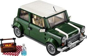 LEGO Creator 10242 Mini Cooper, 10252 Wolkswagen Beetle - 4