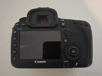 Canon EOS 5D mark III - 4