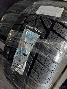 275/45 R21 Zimné Goodyear UltraGrip Gen.2 - 4