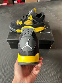 Nike Jordan 4 Yellow Thunder - 4