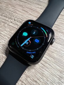 Apple Watch 5 44mm - 4