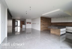 Novostavba - Rodinný dom s úžit. plochou 300m2, obec Nemešan - 4