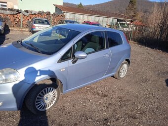 Fiat grande Punto - 4