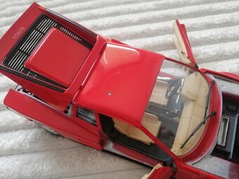 1:18 FERRARI Testarossa poskodena strecha - 4