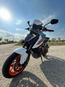 KTM 1290 Super Duke  R - 4