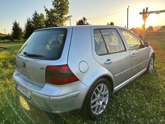 VW Golf - 4