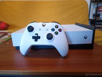 Xbox One S 1 TB - 4