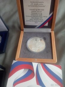 Predám pamätné strieborné mince a medailu - 4