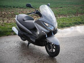 Suzuki Burgman 125cm r.v 2017 - 4