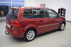 Volkswagen Touran 1,6 TDI,Highline,NAVI,serviska - 4