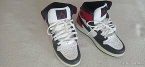 Nike Jordan - 4