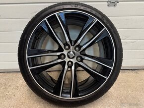 Orig alu Seat R19 5x112 + letné pneu 235/35 R19 - 4