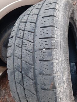 205/65r16c 102/105T  Good Year  zimne - 4