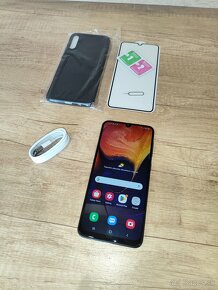 Samsung Galaxy A50 - super stav s príslušenstvom - 4