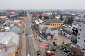 Exkluzívne na predaj polyfunkčná budova v centre Sečoviec - 4