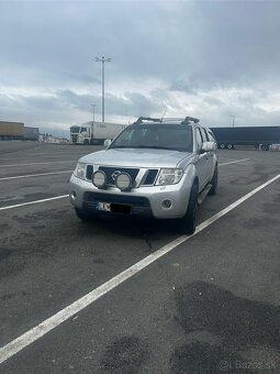 Nissan Navara DoubleCab 2.5D - 4