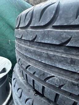 225/40 r18 letné - 4