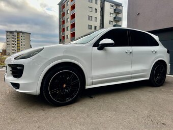 Porsche Cayenne 3.0d FL GTS Packet Platinum Edition - 4