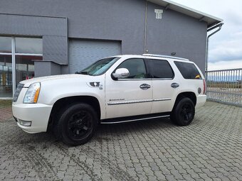 Cadillac Escalade - 4