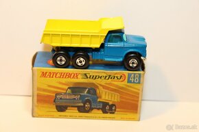 Matchbox SF Dodge dumper truck - 4