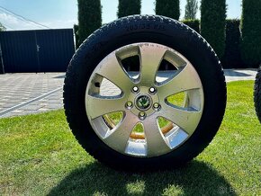 Komplet letnú sadu alu Škoda SPECTRUM- 5x112 205/55 R16. - 4