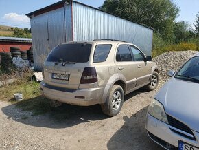 Kia Sorento - 4