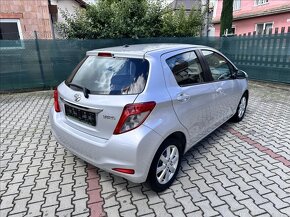 Toyota Yaris 1.3 73kW 2011 89455km VVT-i AUTOMAT - 4