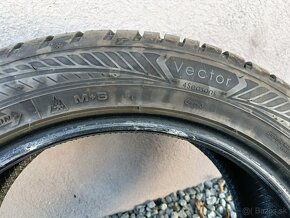 GOOD YEAR VECTOR GEN 3 225/50 R17 98 W M+S - 4