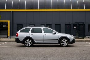 Škoda Octavia Combi 2.0 TDI 4x4 Scout - 4