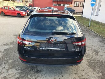 ŠKODA SUPERB COMBI 2.0 CRTDI 140KW DSG 4X4 - 4