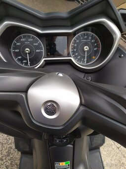 Yamaha XMax 125 - 4