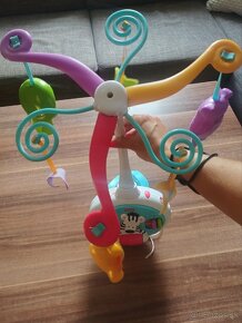 Interakt. stolík Carousel+kolotoč na postieľku Fisher-Price - 4