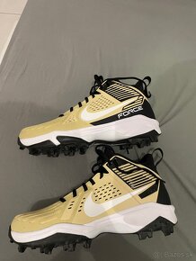 Pánske futbalové kopačky Nike Zoom Force 700 - 4