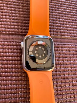 Apple Watch Series 8 41mm strieborné - 4