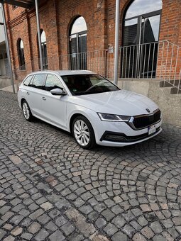 Octavia Style 2.0tdi 110kw DSG - 4