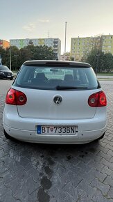 Volkswagen Golf 2.0 TDI Comfortline - 4