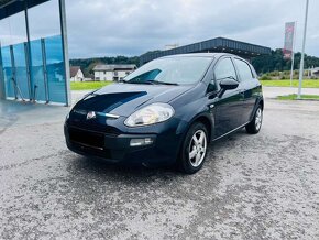 Fiat Punto 1.4i 2010  5 dverové 55 kw modrá farba tmavá - 4