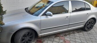 Skoda Superb 1 2.5 automat - 4