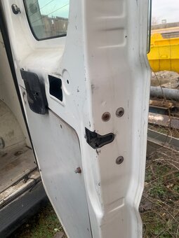 Predam zadne bocne dvere Fiat Ducato. - 4