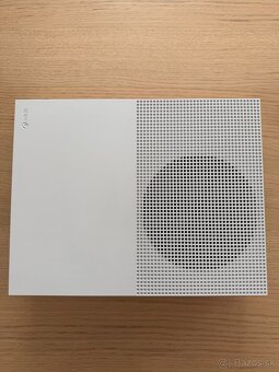 Xbox One S Digital 1TB - 4